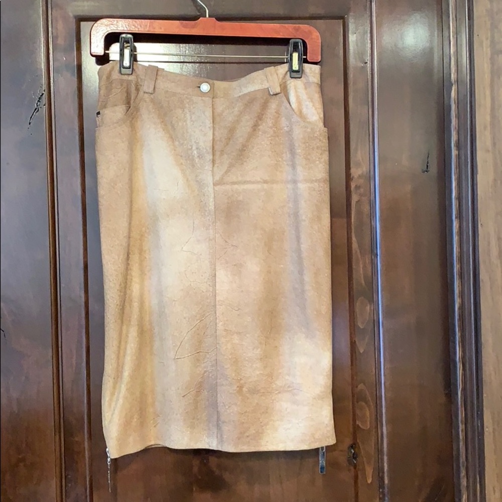 CHRISTIAN DIOR Tan Chèvre Skirt